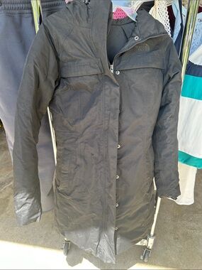 The North Face Black Women's Long Hooded winter Coat